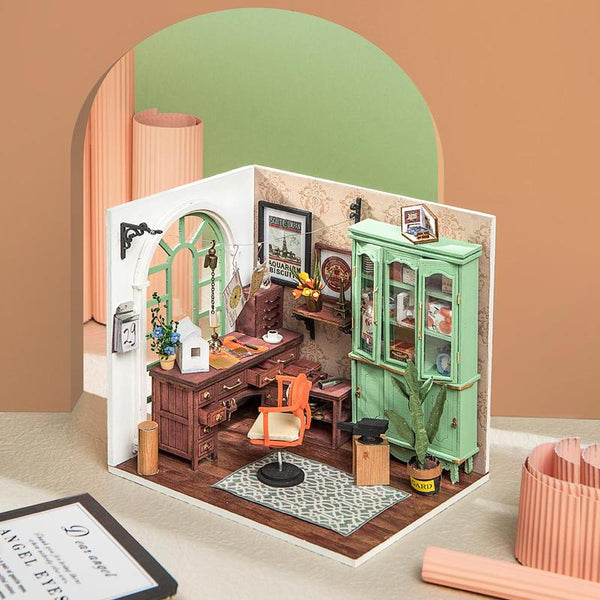 Jimmy’s Studio - Robotime DIY Miniature Dollhouse Kit